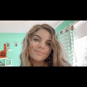 Meet your Posher, Jillian